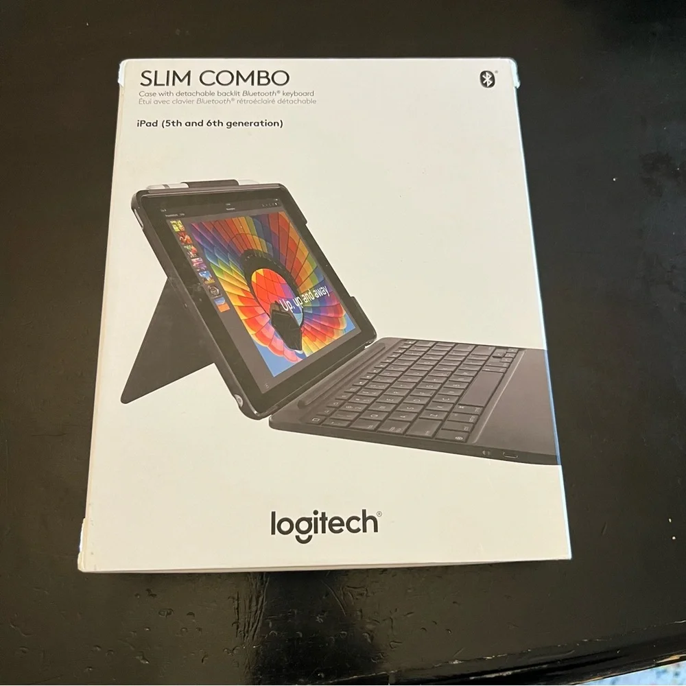 Logitech Slim Combo Case with Bluetooth Keyboard - iPad 5th/6th Gen